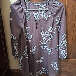 Dusky Purple top with flowers